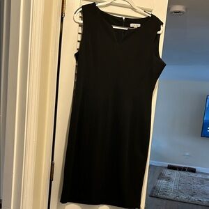 Calvin Klein Elegant Black Midi Dress